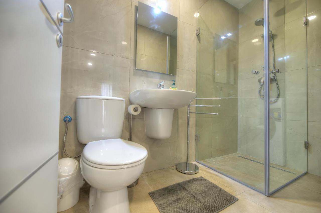 Brand New And Tastefully Furnished 2 Bedroom Apartment Ddif1-2 Gzira Exterior foto